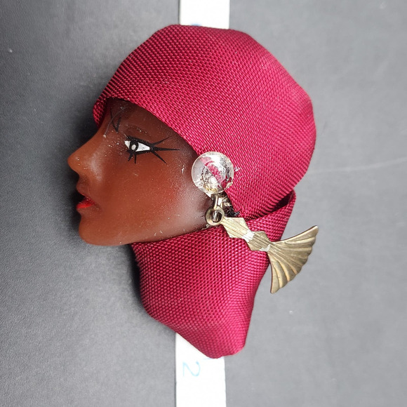 African Lady HEad Brooch Lady Face Head WRap Fabric Linda Rosshirt - Picture 4 of 6